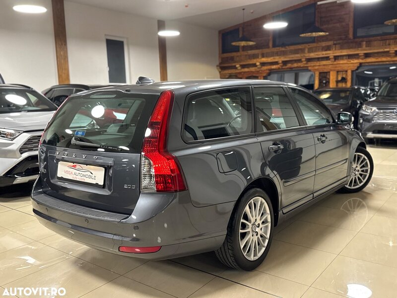 Volvo V50