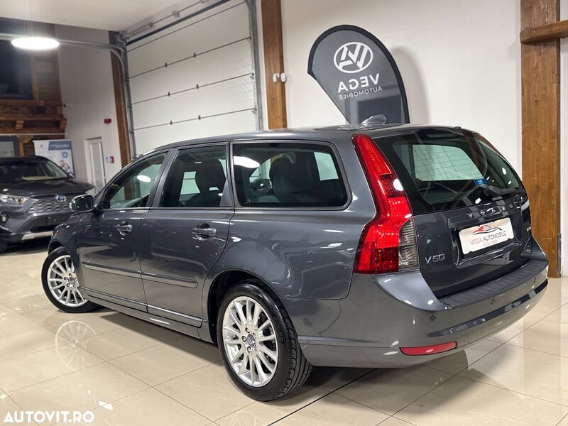 Volvo V50